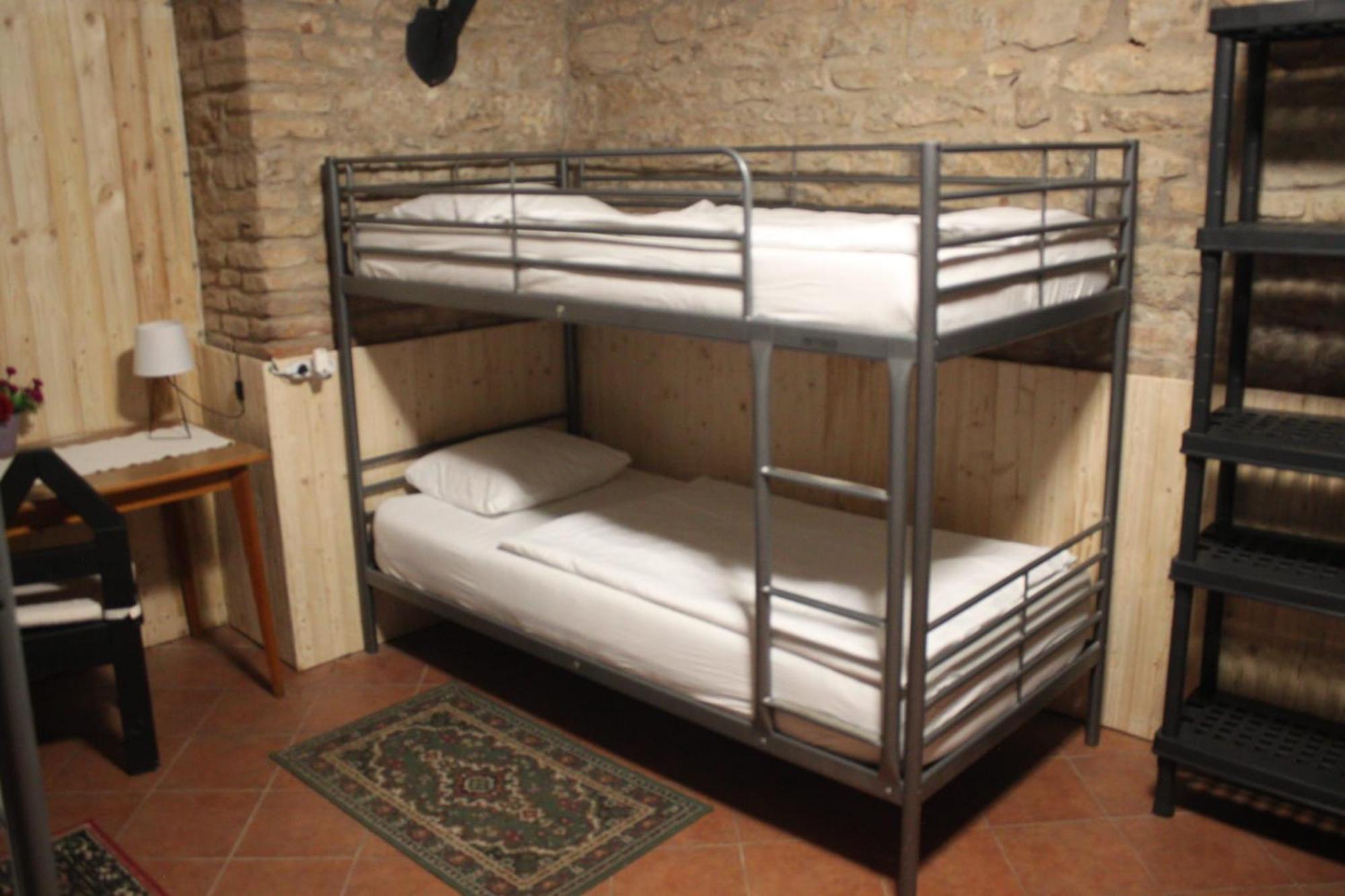 Alba Hostel Praag Buitenkant foto