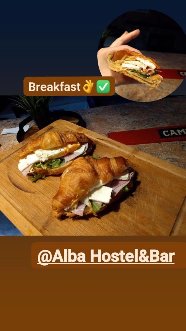 Alba Hostel Praag Buitenkant foto